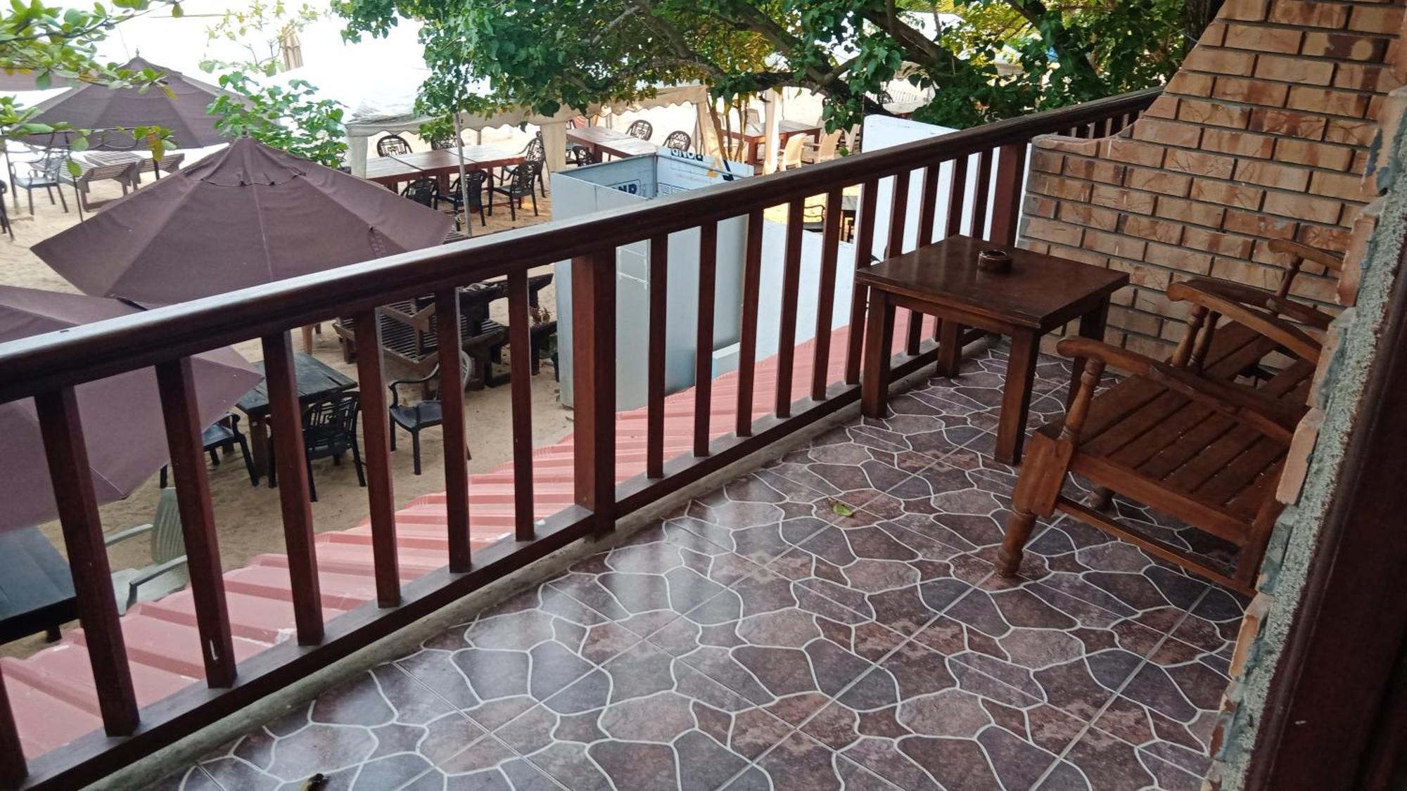 Wave Beach Resort Unawatuna Zimmer foto