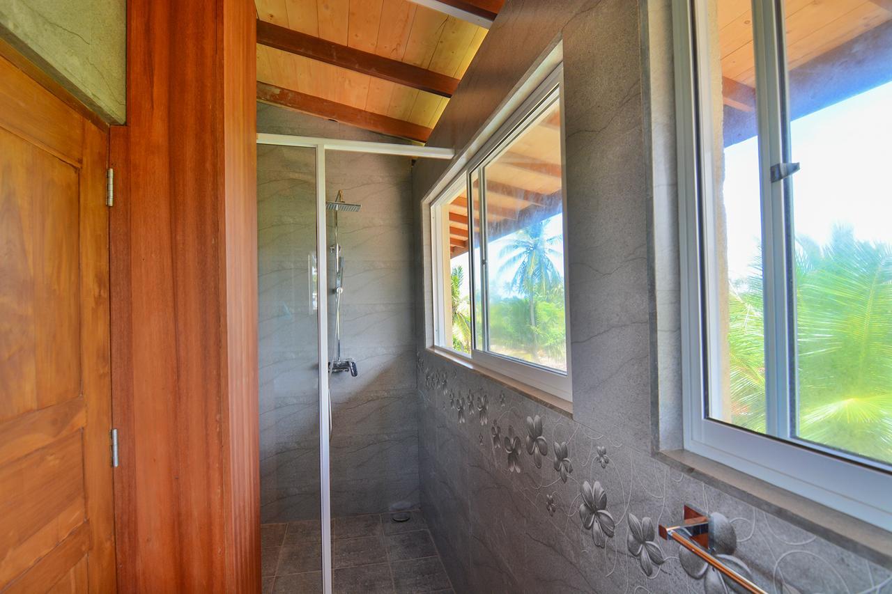 Wave Beach Resort Unawatuna Exterior foto
