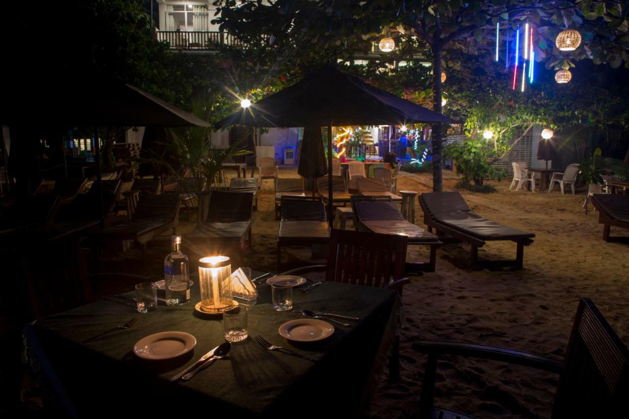 Wave Beach Resort Unawatuna Exterior foto