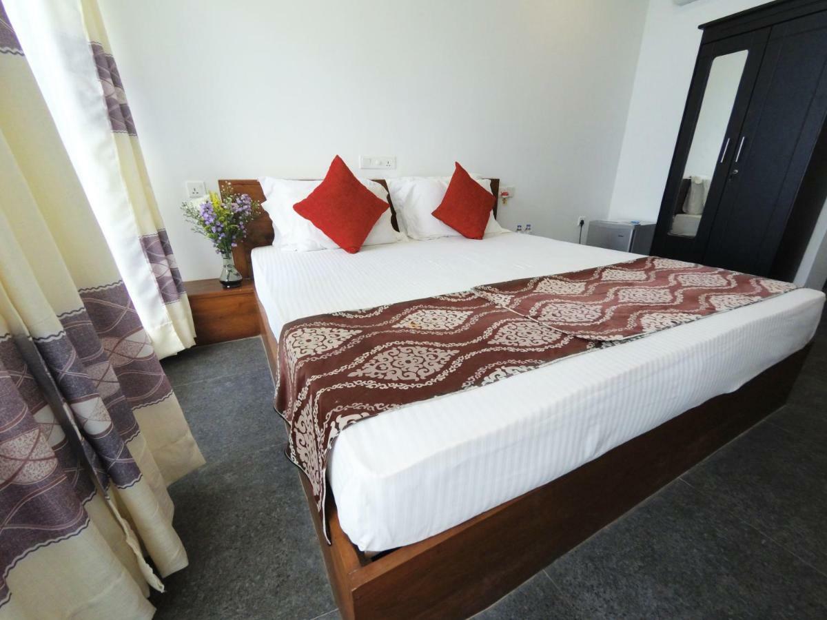 Wave Beach Resort Unawatuna Exterior foto